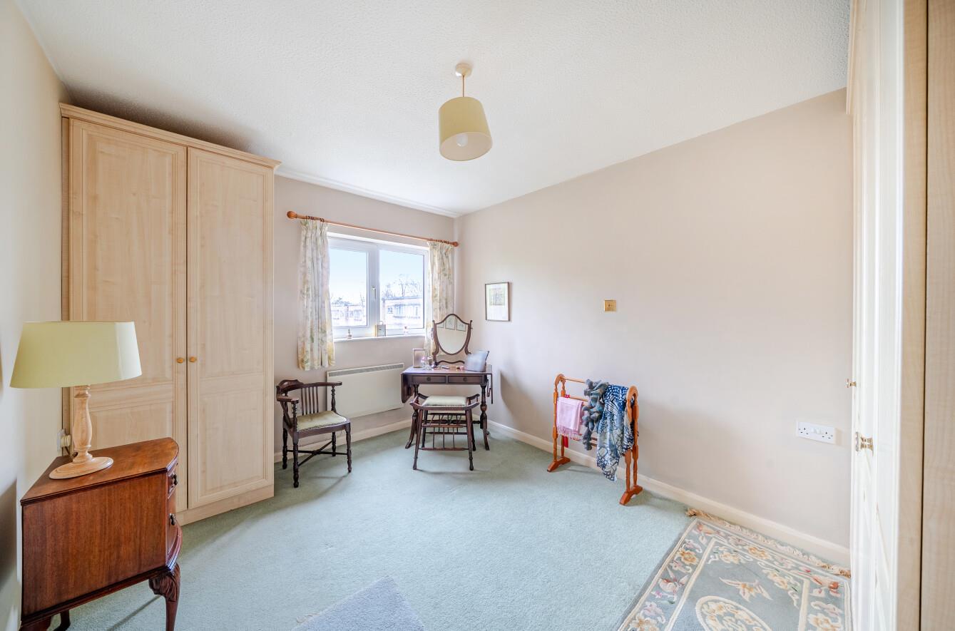 Long Oaks Court, Sketty, Swansea, SA2 0QH